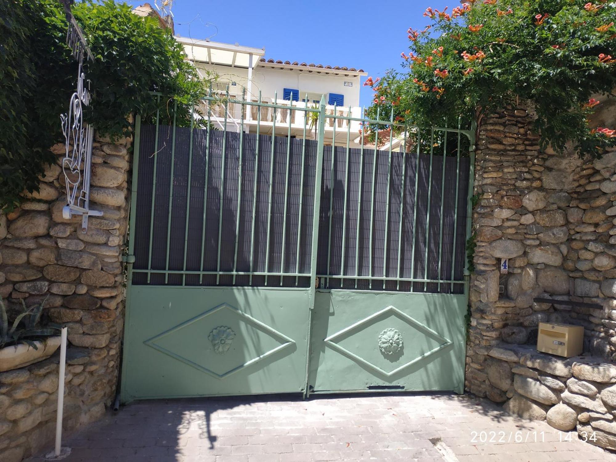 Appartement Centre Ville Du Boulou Pour 2 Adultes-2 Enfants- Check In 17H-21H--Juillet-Aout Reservation De 7 Jours Mini Ле-Булу Екстер'єр фото