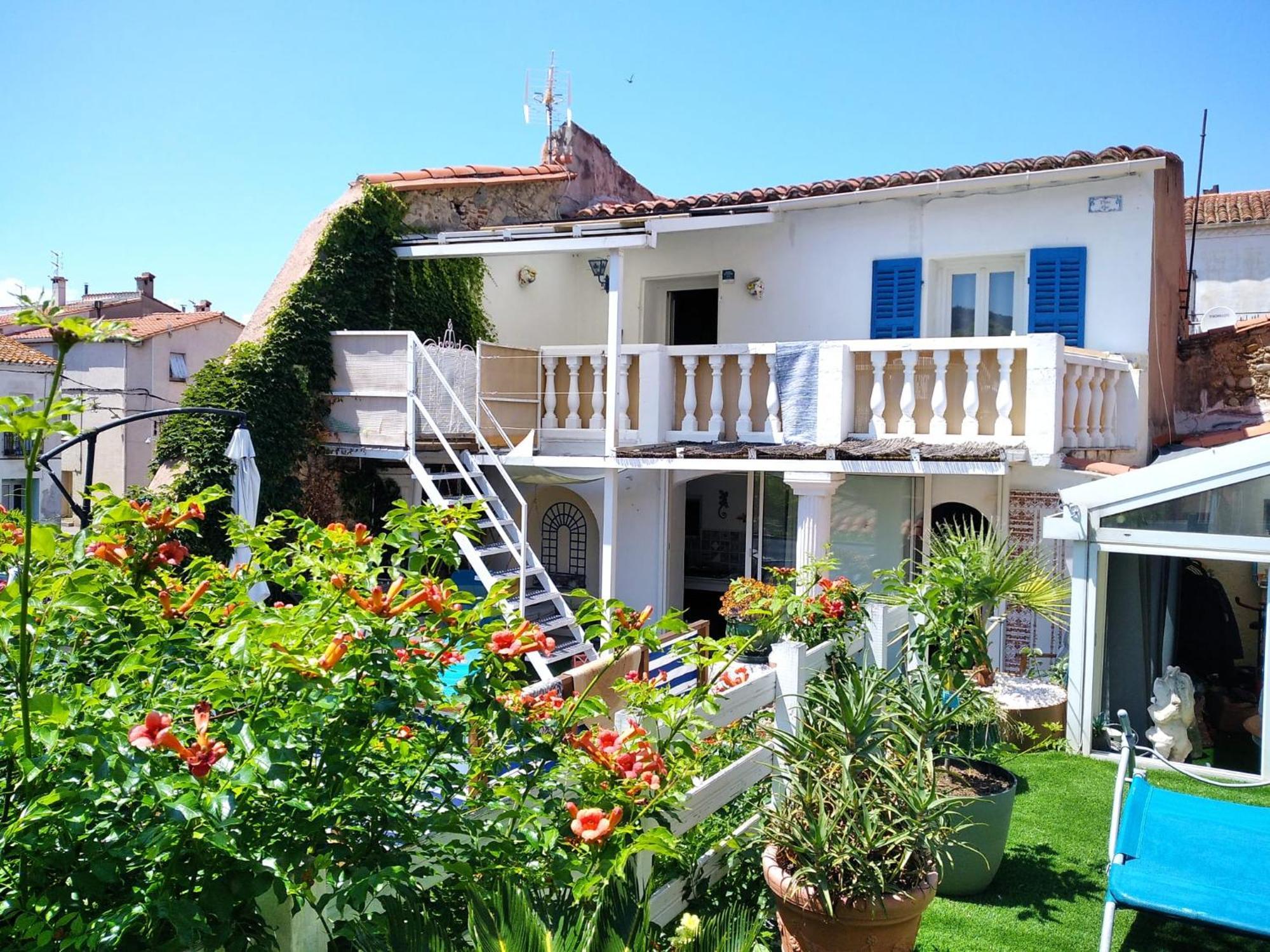 Appartement Centre Ville Du Boulou Pour 2 Adultes-2 Enfants- Check In 17H-21H--Juillet-Aout Reservation De 7 Jours Mini Ле-Булу Екстер'єр фото
